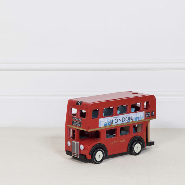 TV469-london-red-bus-passenger-vehicle-angle-image Le Toy Van Drveni londonski autobus - Londoner - Image 8