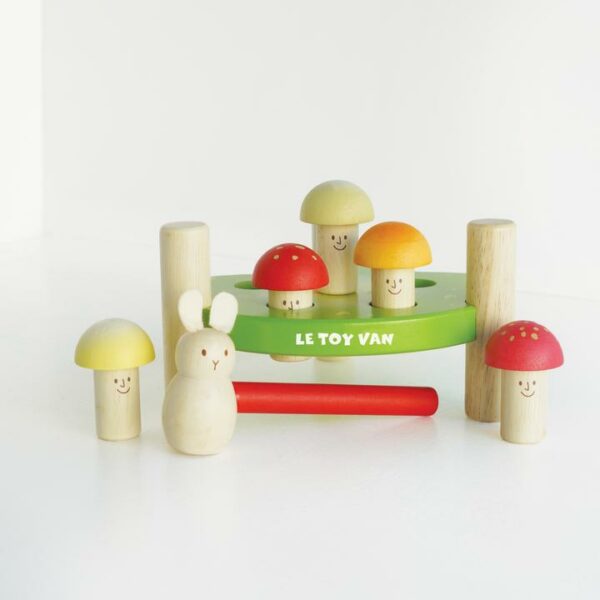 PL092-Drvena_igracka_sa_cekicem_Mr_Mushroom_002 Le Toy Van Drvena igračka sa čekićem – Mr Mushroom - Image 4