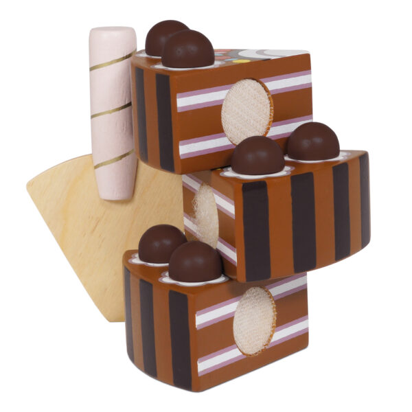 TV277-chocolate-gateau-celebration-stacked Le Toy Van Drvena čokoladna rođendanska torta - Image 7