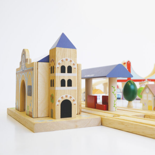 TV700-Royal-Express-Train-Station-Platform Le Toy Van Kraljevski željeznički set - Royal Express - Image 7