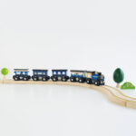 Le Toy Van set drvenih vozića - Twilight Train - Image 2