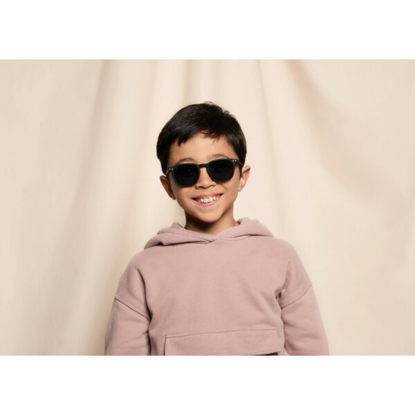 e-sun-junior-black-sunglasses-kids (6) IZIPIZI #E Sun Junior Black (5-10 god.) - Image 2