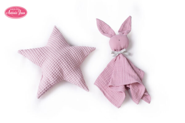 Antonio Juan lutka beba Pedrita sa zečićem i jastučićem 42cm - Image 3