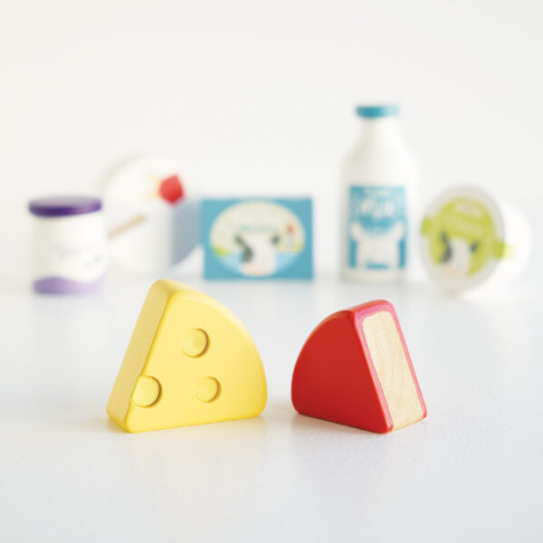 TV185-Cheese-&-Dairy-Crate-Milk-Cream-Yogurt Le Toy Van Gajba mijeko i mliječni proizvodi - Image 3