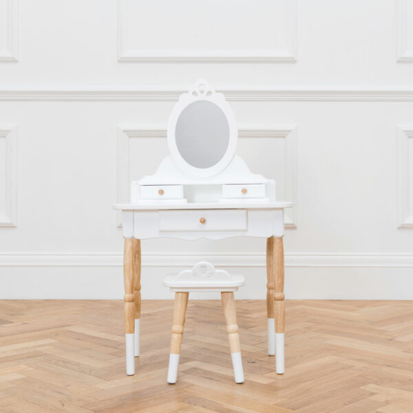 TV607-vanity-pamper-table-with-stool-and-storage-drawers Le Toy Van Vintage stolić za uređivanje - Vanity - Image 5