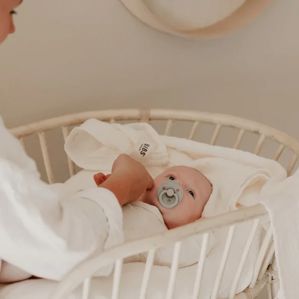 BIBS-Muslin-Swaddle-Cloth-Forestlake-Ivory_2799102d-c00b-4800-9b26-eff1d75b6ed6_1728x BIBS Cuddle Muslin 70x70 (2 kom) - Ivory - Image 2