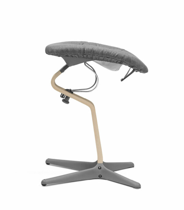 Nomi_Natural-Grey_Newborn-Grey_REST_5478_eCom Stokke Nomi Baby baza za stolicu - Newborn Set White / Grey Blue - Image 7