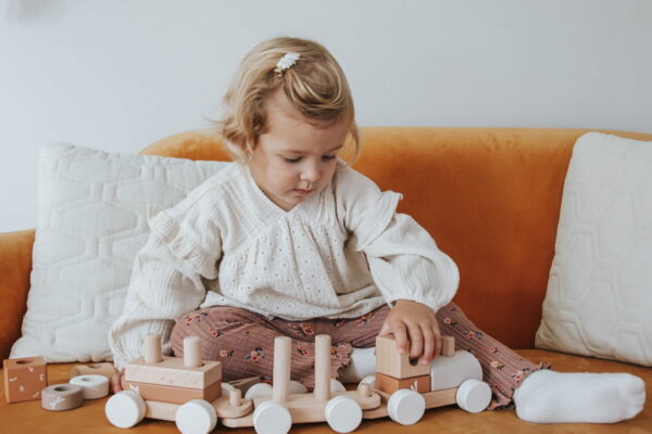 Label Label Drveni didaktički vozić za slaganje - Nougat - Image 3