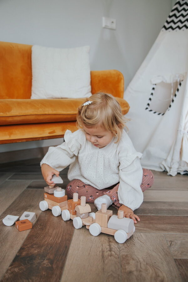 Label Label Drveni didaktički vozić za slaganje - Nougat - Image 7