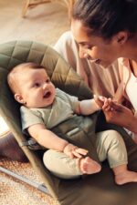 BabyBjörn Ležaljka za bebe Bliss - Classic quilt, Dark Green, Woven - Image 8