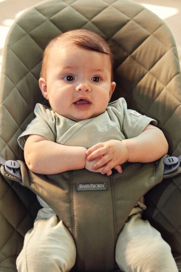 006046-babybjorn-ready-set-grow-bouncer-bliss-classic-quilt-pp-3 BabyBjörn Ležaljka za bebe Bliss - Classic quilt, Dark Green, Woven - Image 3