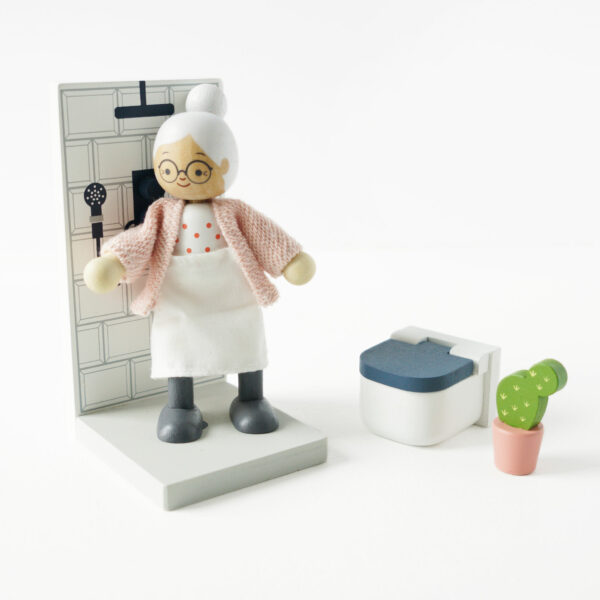 P053-my-doll-family-in-the-bathroom Le Toy Van Moja porodica lutaka - Image 9