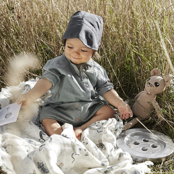 baby-bonnet-snuggle-SS21-elodie-details-lifestyle_1000px Elodie Mekana pamučna dekica - Forest Mouse - Image 3
