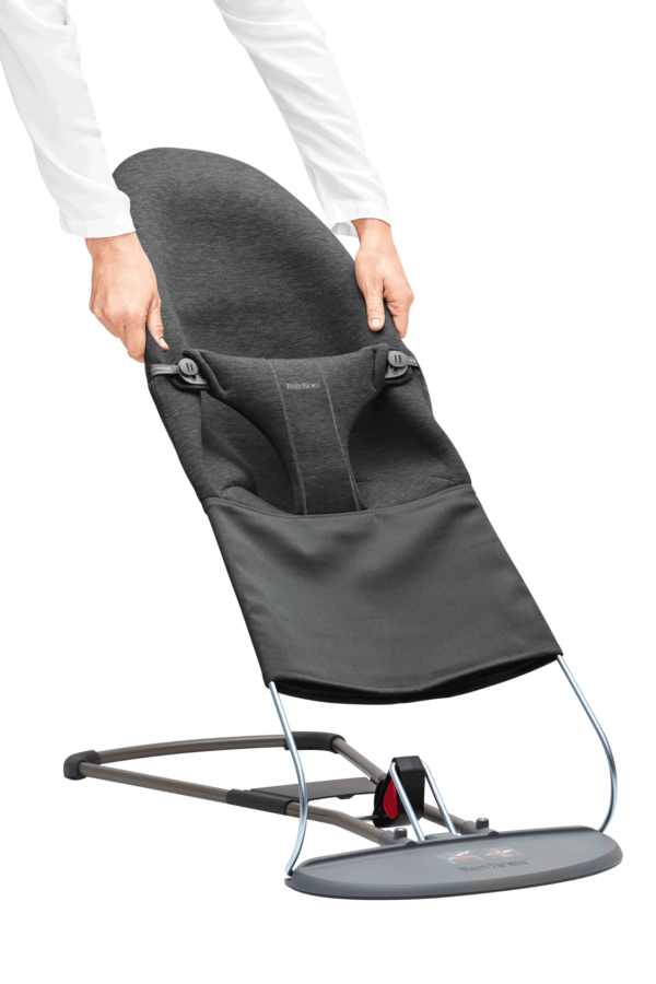 babybjorn-fabric-seat-for-bouncer-bliss-charcoal-grey-3d-jersey-012076-1 BabyBjörn Dodatna navlaka za ležaljku - Charcoal gray, 3D jersey - Image 2