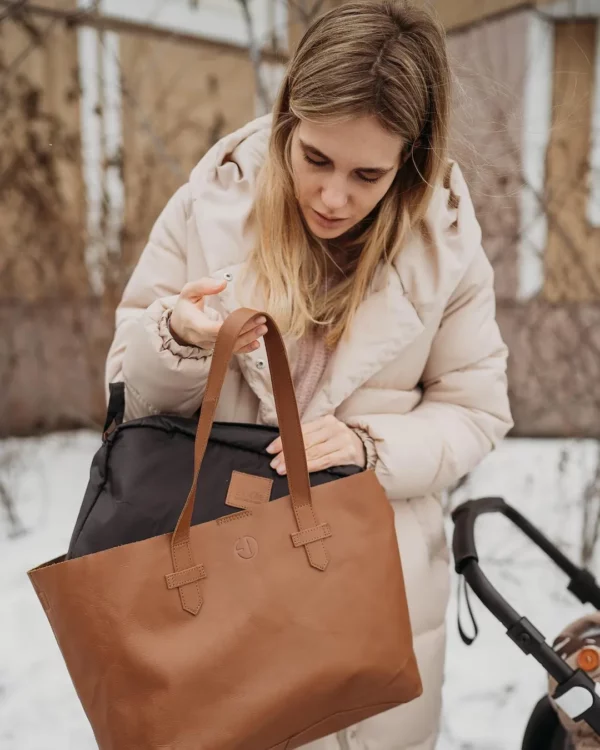 Elodie kožna torba za previjanje Chestnut Leather - Platinum proizvod - Image 4