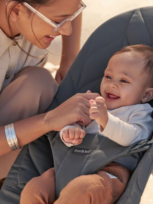 BJ00622612 BabyBjörn Ležaljka za bebe Bliss - Petal quilt, Anthracite, Woven - Image 12