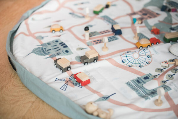 2021-07-28Play&Go(c)SilvieBonne-5 Play&Go 2u1 Podloga za igru i vreća za igračke – Paris Map - Image 26