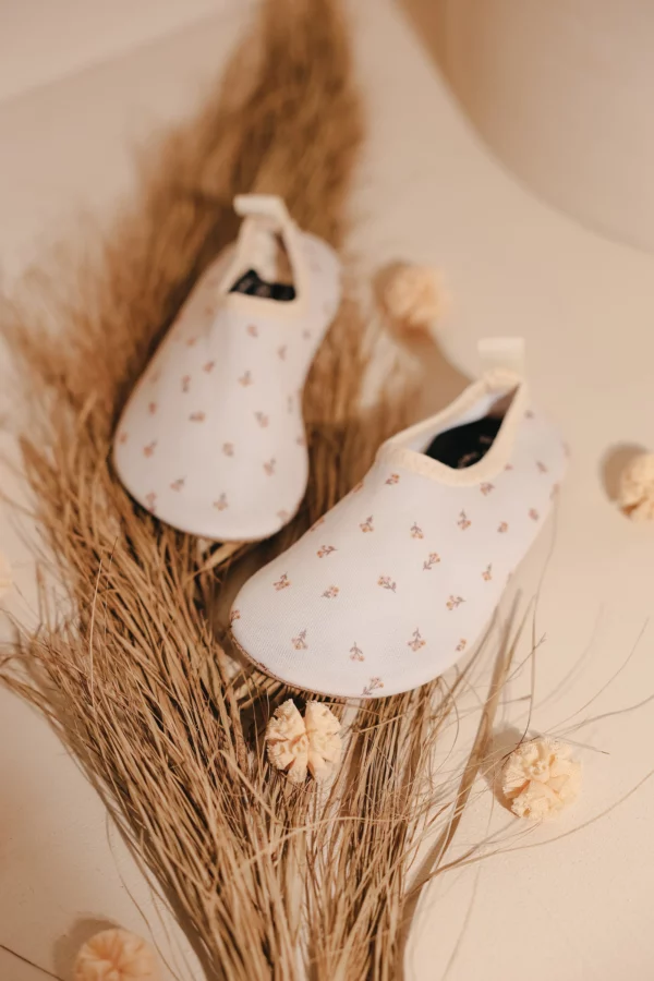 IMG_0298_7bb35978-fada-4efa-82cf-534609905aca Mrs Ertha Swimmies patike za vodu - Flower Buds - Image 3