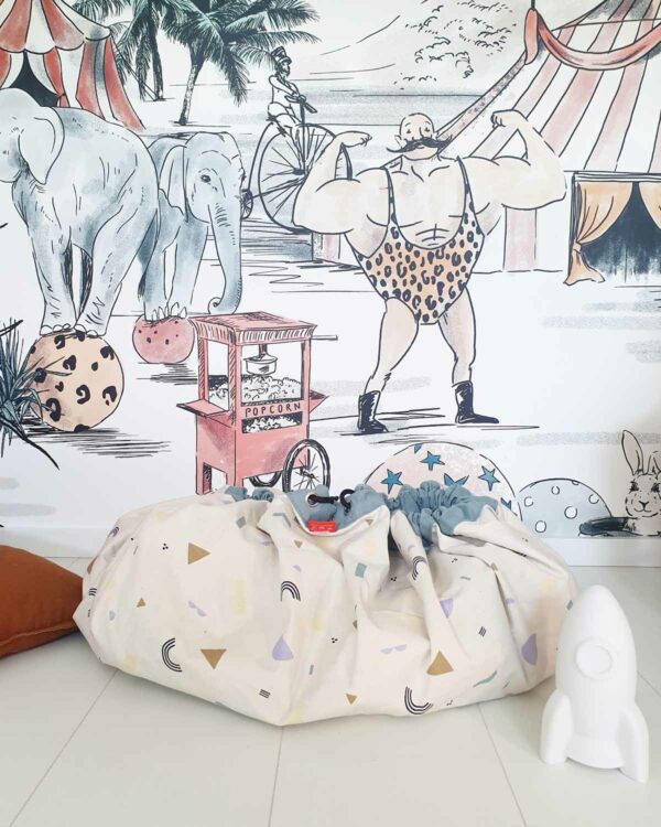 Playandgo_toys_storage_bag_animal_alphabet_elephants_rocket_strong_closed Play&Go 2u1 Podloga za igru i vreća za igračke – Animal Alphabet - Image 22