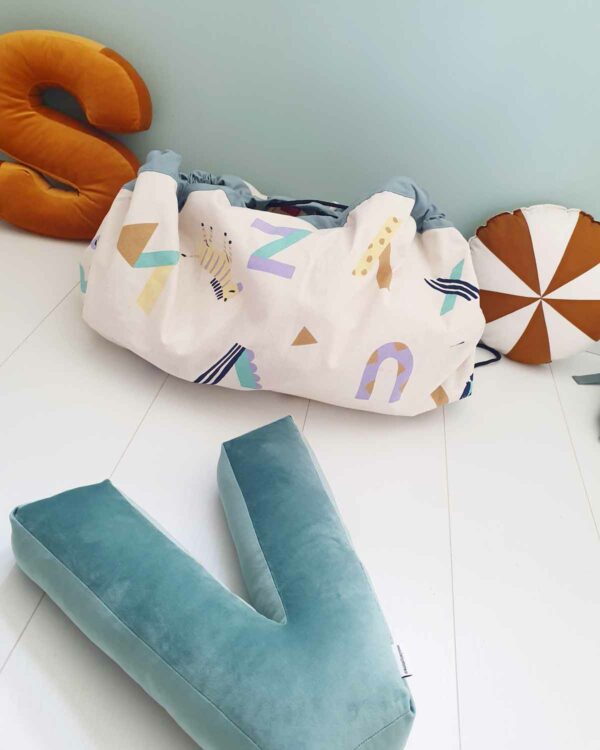 Playandgo_toys_storage_bag_animal_alphabet_floor_closed Play&Go 2u1 Podloga za igru i vreća za igračke – Animal Alphabet - Image 26