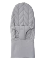 BabyBjörn Dodatna navlaka za ležaljku – Petal quilt, Light gray, Woven - Image 3