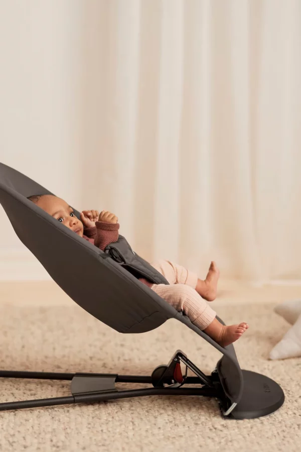 download (2) BabyBjörn Ležaljka za bebe Soft - Woven/Jersey, Dark Gray - Image 3