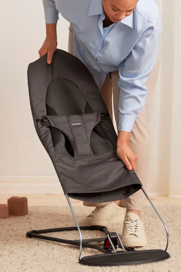 download (6) BabyBjörn Ležaljka za bebe Soft - Woven/Jersey, Dark Gray - Image 7