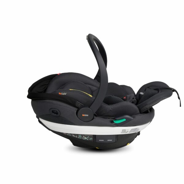 11036236_BeSafe_Go-Beyond_Anthracite-Mesh_Side_Lay-flat_Shadow BeSafe autosjedalica Go Beyond, Anthracite Mesh - Image 4