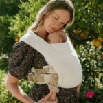 Ergobaby Embrace nosiljka Cream - Image 16