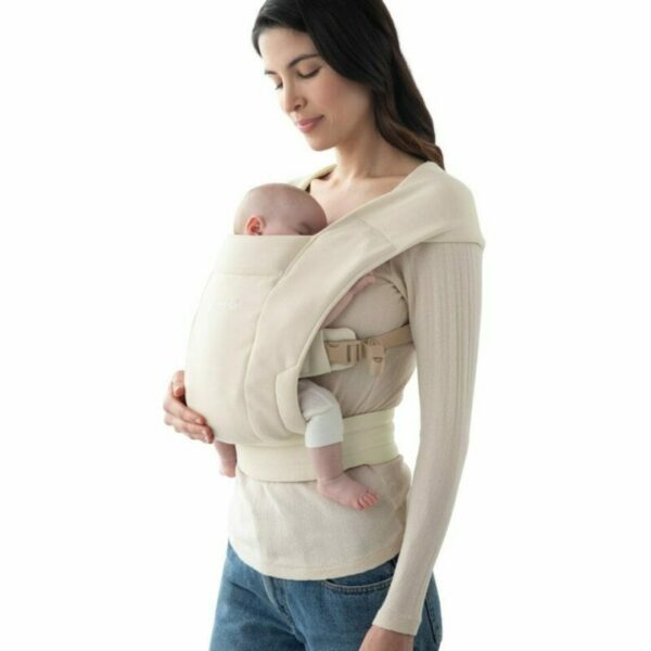 Embrace_Cream_NB-4480x6720-b92f41b-800x800 Ergobaby Embrace nosiljka Cream
