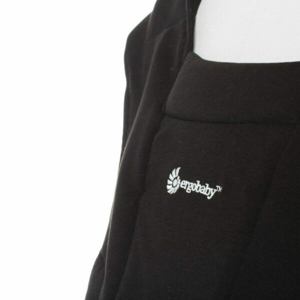 Embrace_PureBlackPureBlackonForm__BCEMABLK_6-800x800 Ergobaby Embrace nosiljka Pure Black - Image 17