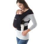 Ergobaby Embrace nosiljka Pure Black