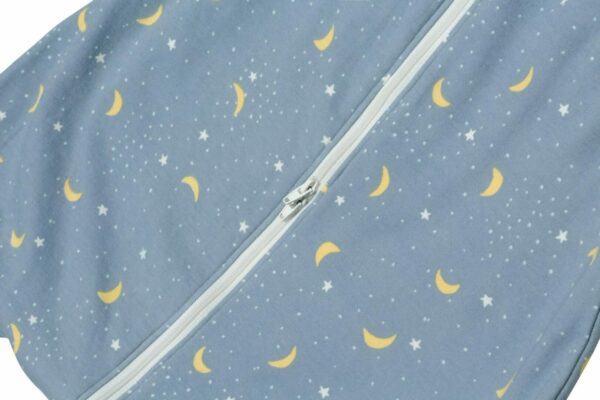 ON-THE-MOVE-SLEEP-BAG_STELLAR_SLBMDSTELL1_SLBMDSTELL25_SLBLGSTELL1_SLBLGSTELL25_03-Large Ergobaby vreća za spavanje s nogavicama Stellar (6-18/M) TOG 2,5 - Image 5