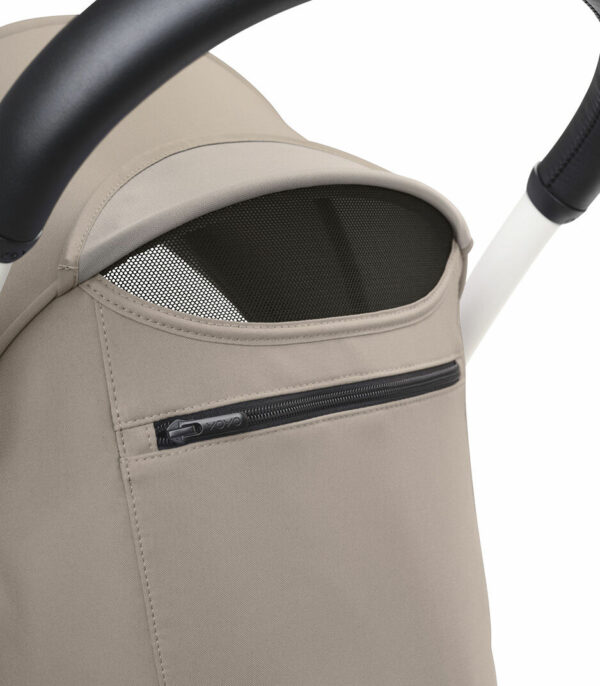 YOYO3_6PLUS_Taupe_WhiteFrame_Canopy rear-window open_Close-up_A8 Stokke YOYO³ kolica od 6 mjeseci - Black/Taupe (GRATIS Color Pack) - Image 6