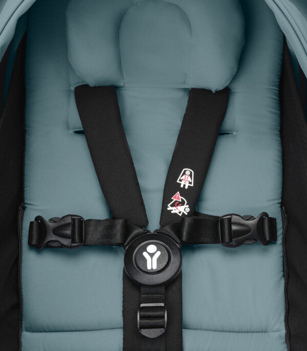 YOYO3_PLUS_Aqua_Harness_Close-up_0598 Stokke YOYO 0+ Sklopiva košara - Aqua - Image 4