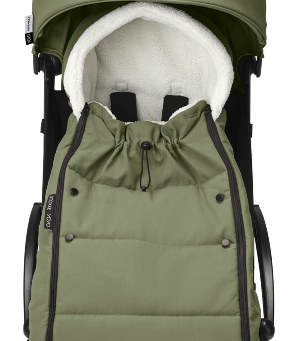 YOYO3_6PLUS_Olive_FOOTMUFF_Drawstring detail_Front_0642_eCom Stokke YOYO³ Zimska vreća za kolica - Olive - Image 6