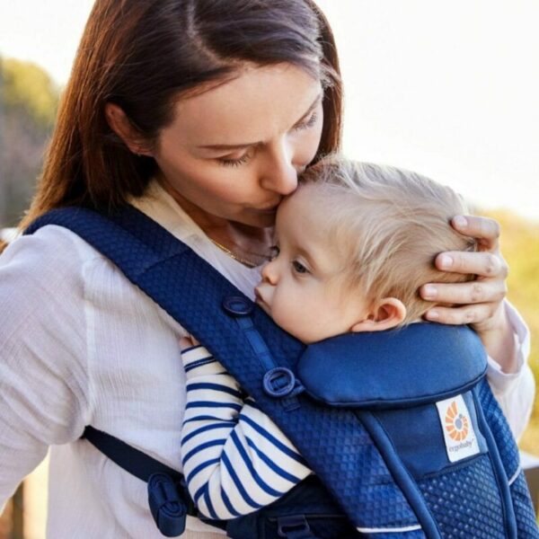 OmniBreeze_Midnight_Blue_BCZ360PMIDBLU_09-800x1200-cb6eae5-800x800 Ergobaby Omni Breeze nosiljka Midnight Blue - Image 6
