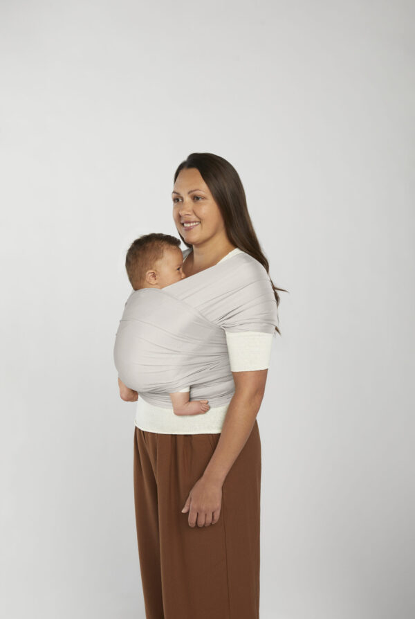 aura-wrap-susbl-mesh-soft-grey-st-01-4380x6525-781fbfe Ergobaby Aura marama, Sustainable Mesh Soft Grey  (0-12 mj.) - Image 3