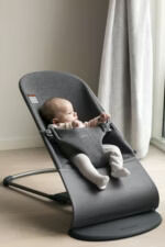 BabyBjörn Ležaljka za bebe Bliss - 3D Jersey, Charcoal Grey - Image 2