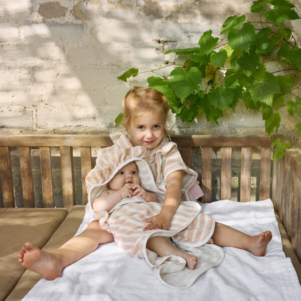 7333222023650-70660204424NA-Hooded-Towel-Candy-Stripes-LP (2) Elodie Peškir s kapuljačom - Candy Stripes - Image 3