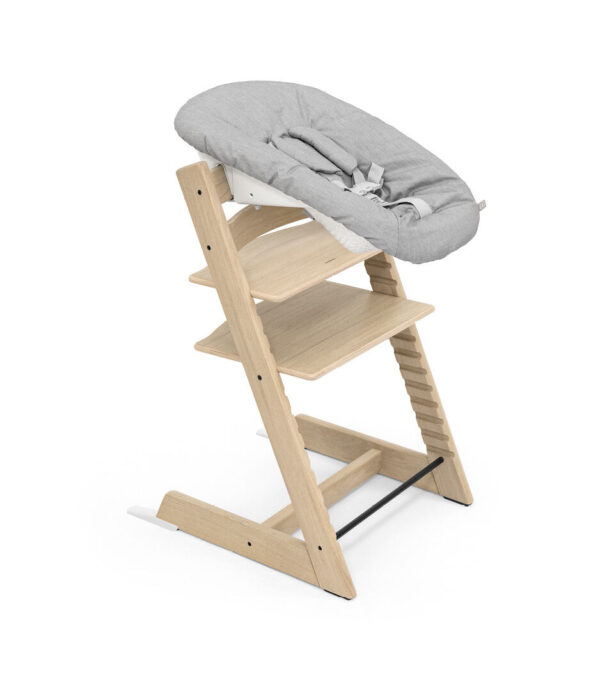 TrippTrapp_OakNatural_NewbornGrey_ACTIVE_1-5_eCom Stokke Tripp Trapp Hranilica Stolica - Oak Natural - Image 6