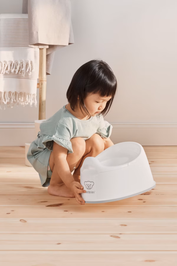 051221_03 BabyBjörn tuta Smart Potty, White/Gray - Image 3
