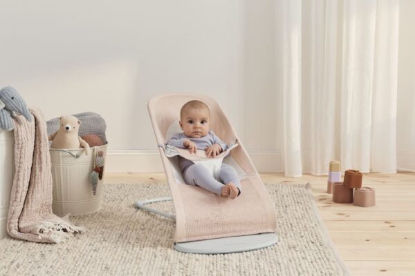 babybjörn ležaljka za bebe soft pearly pink/white, mash BabyBjörn Ležaljka za bebe Soft - Pearly Pink/White, Mash - Image 10