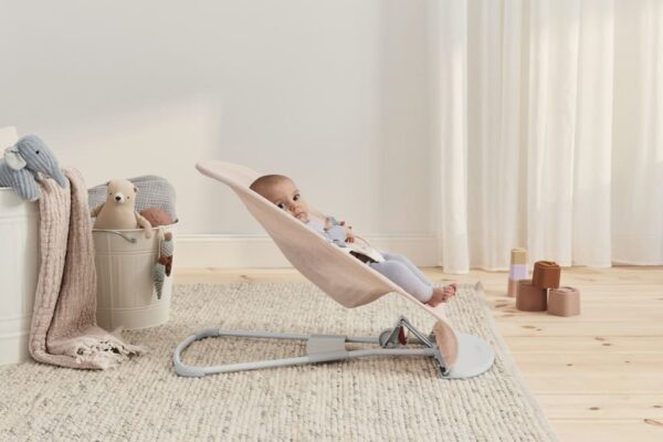 babybjörn ležaljka za bebe soft pearly pink/white, mash BabyBjörn Ležaljka za bebe Soft - Pearly Pink/White, Mash - Image 9