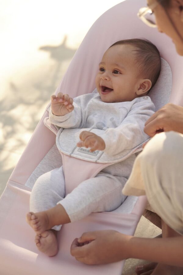 babybjörn ležaljka za bebe soft light pink/gray, woven/jersey BabyBjörn Ležaljka za bebe Soft - Light pink/Gray, Woven/Jersey - Image 3