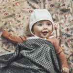 Elodie Winter Bonnet - zimska kapica za bebe, Shearling - Image 2
