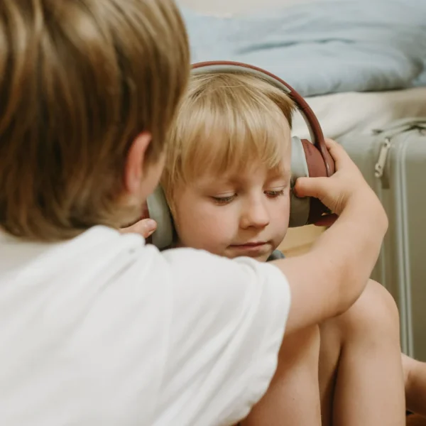 Kidywolf K-EARS Bluetooth slušalice za djecu i tinejdžere 85 dB – Red Dark - Image 5