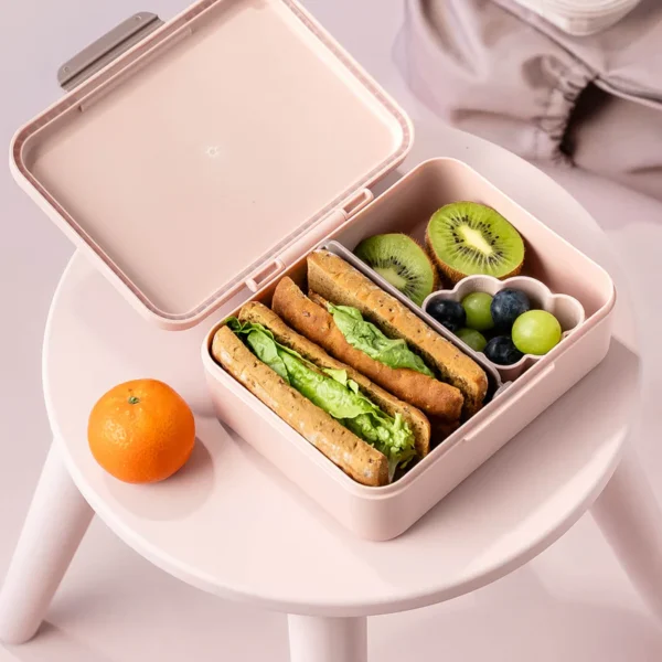 Done by Deer kutija za užinu s pregradom – Tiny farm Powder - Image 2