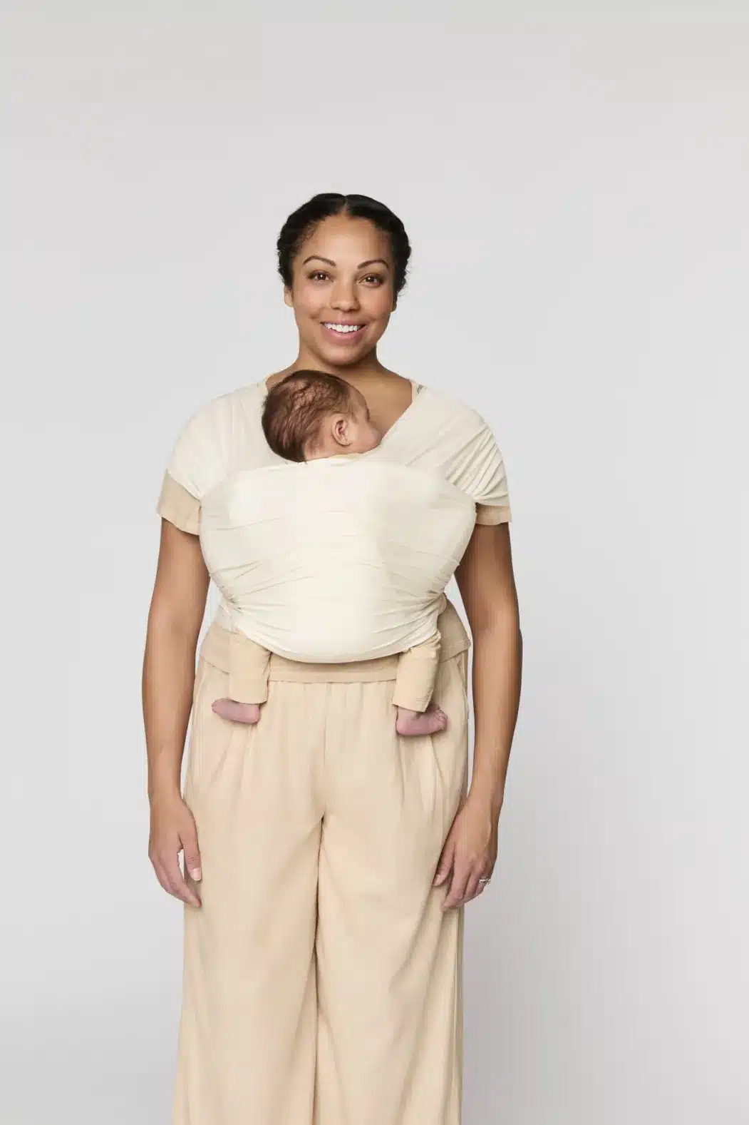 ergobaby aura marama, sustainable mesh cream (0 12 mj.) Ergobaby Aura marama, Sustainable Mesh Cream (0-12 mj.) - Image 1
